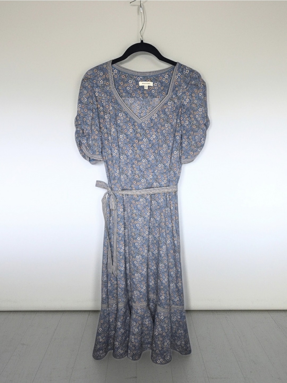 Max Studio Floral Dusty Blue Puff-Sleeve V Neck Flowy Tie Waist Maxi Dress -S